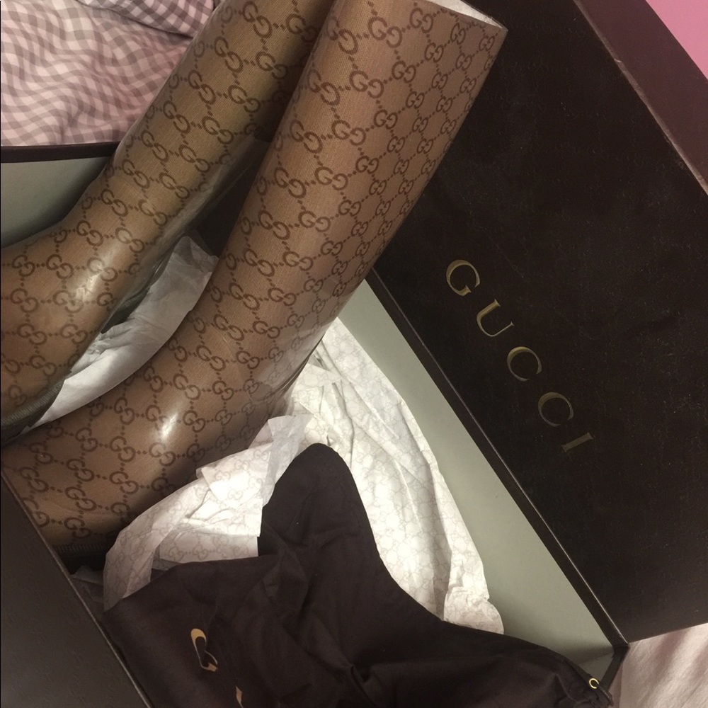 Gucci rain boots